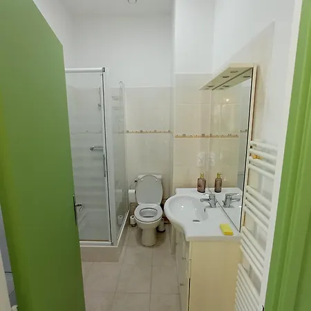 Lumineux En Rdc Pres Port De Plaisance * ロシュフォール